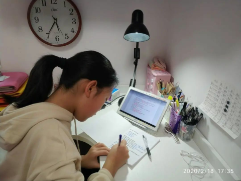 特殊时期的集体备课，看佛山三中初中部的老师如何减负增效