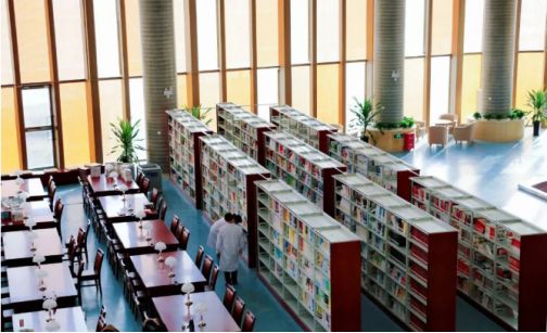 阿拉尔市图书馆引进福诺自助图书杀菌机