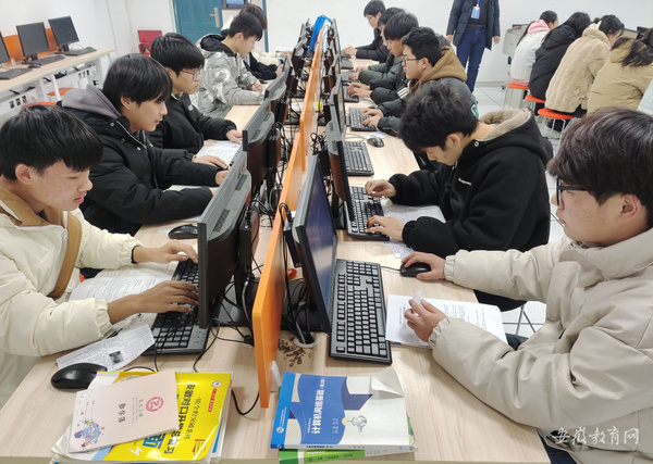 合肥经济贸易科技学校积极开展“1+X”职业技能等级证书考评工作
