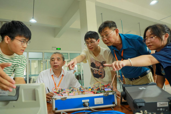 2023年全國大學生電子設計競賽（江西賽區）在共青科技職業學院舉行