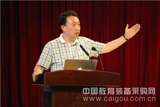 江蘇省泰州市成功舉辦教育裝備“數字化學習”專題展演活動