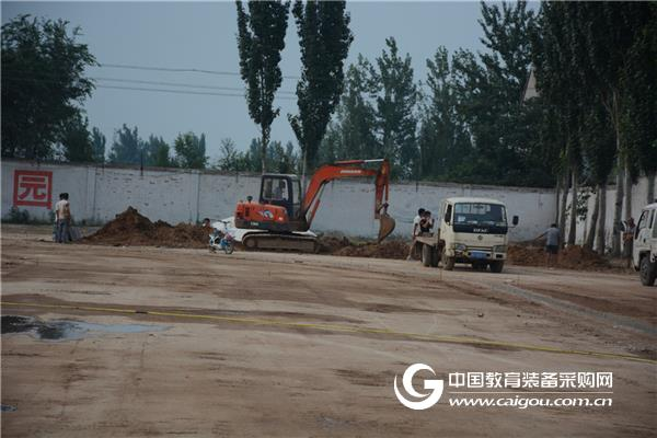 曲周投资3000余万建29处中小学塑胶运动场