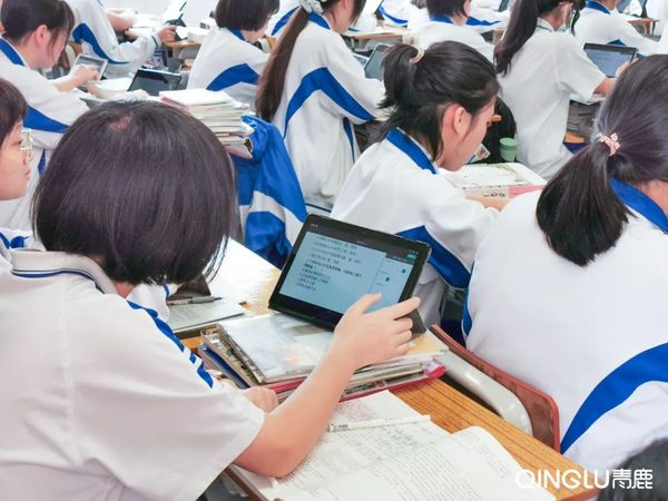 14个班500名学生！广州这所中学已实现智慧教学常态化！