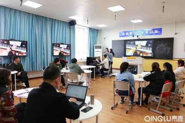 當朋友跟你說他在安徽上大學……