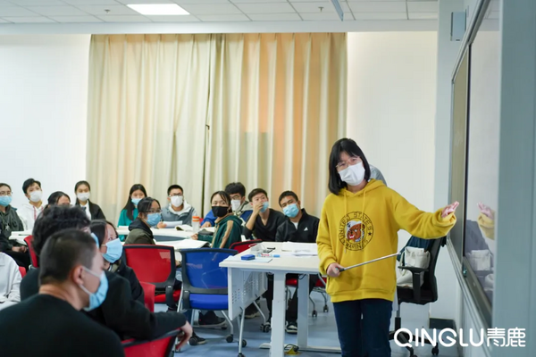 黑科技！新疆医科大的270间智慧教室亮相