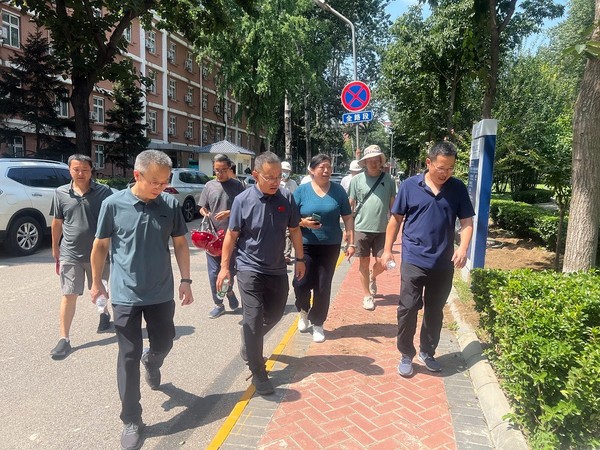 首都师范大学校领导视察在建基础设施改造项目