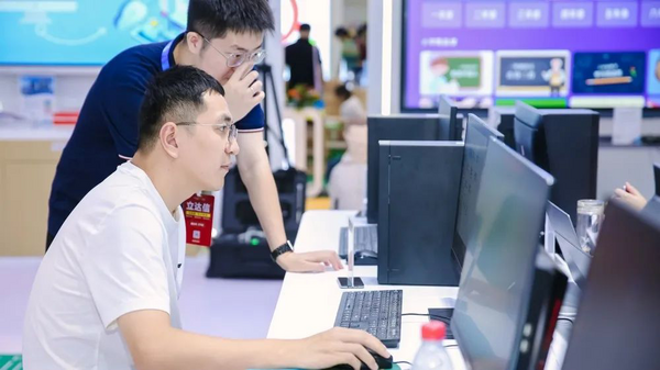 浪潮计算机亮相2023山东省教育装备博览会