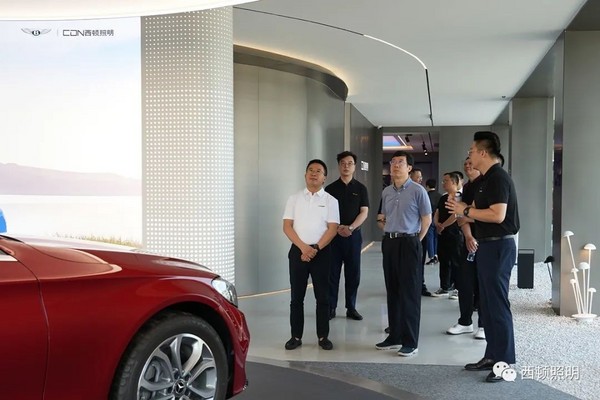 西頓照明與上海大學開展校企合作第二次會議