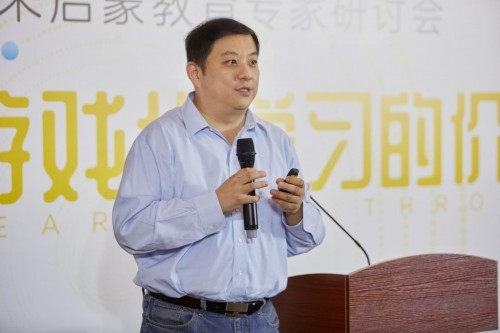 騰訊教育陳書?。河螒蚧瘜W習是幼兒啟蒙的新趨勢