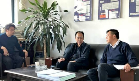 甘肅民族師范學院副校長牟吉信深入基建處調研指導學?；üぷ?/></p><p>　　基建處相關負責人對學?；üぷ骰靖艣r、現階段工作任務、存在的主要問題和困難及下一步工作作了匯報。</p><p>　　牟吉信認真聽取了工作匯報，并詳細了解處室的有關情況。他強調，基建處要加快推進今年項目實施，圍繞“校慶”這一重點工作，提早謀劃明年項目落地，助力學校高質量發展。他要求基建處的同志們要進一步增強紀律觀念、規矩意識，依法依規，照章辦事，自覺加強廉政建設的同時注重學習，不斷提升管理能力和技術水平，抓緊工程進度，抓好工程質量，提升工程品質，齊心協力共同為學校建設提供更好的基建保障。</p><p>　　調研時，牟吉信實地查看了在建項目、擬建項目的進展情況。（文、圖/王康）</p></div>
                
                    
                
                <div class=
