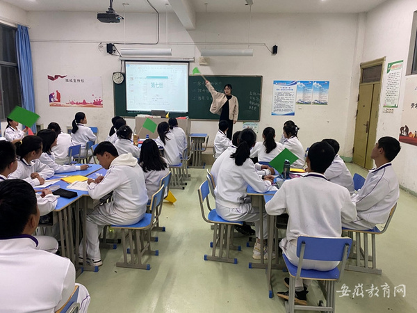 安徽銅陵探路職業教育改革 形成“8321”校企合作新模式