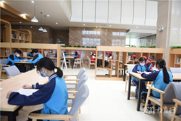 世界讀書日 廣德市圖書館宣城市機電學校分館揭牌