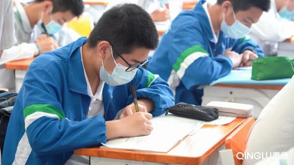 智慧紙筆賦能課堂“新教學”！華南師大附中各學科探出新模式