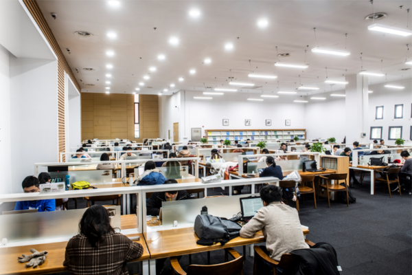 上海交大图书馆打造怡人阅读环境