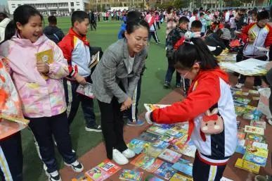 全國“書香校園”優秀案例 | 烏蘭浩特市合展小學：以書為“媒” 依書而“美” 讓隨時閱讀成為學生常態