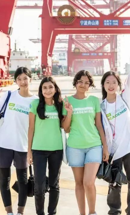 中外中学生STEM学术营在宁波成功举行