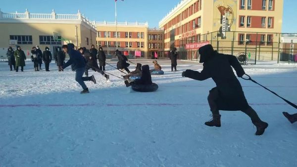 冰雪運動進校園 | 內蒙古扎賚諾爾區開展豐富多彩的冰雪趣味活動