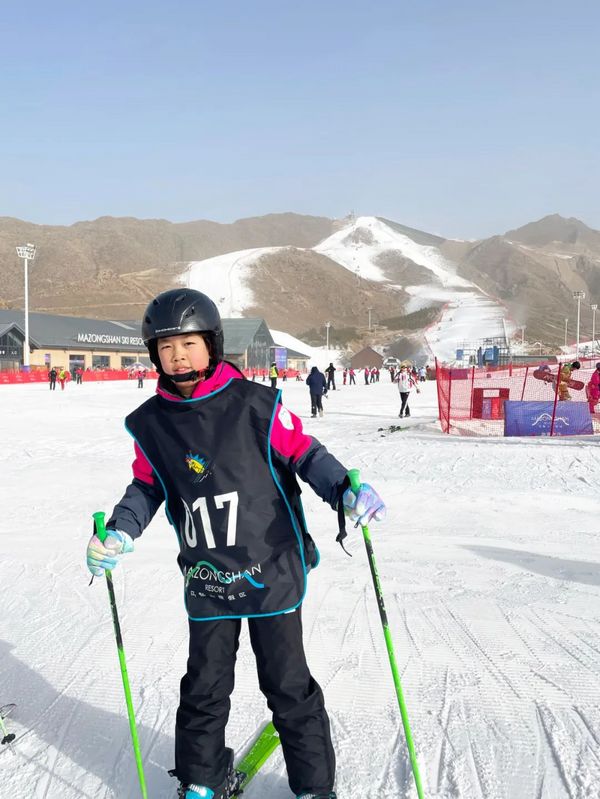 冰雪運動進校園 | 一起走進呼和浩特市中小學滑雪研學實踐活動