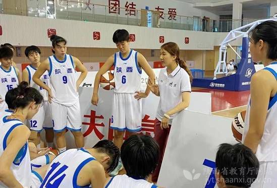 陜西省中學生女子籃球隊獲十四屆全國學生運動會首枚獎牌