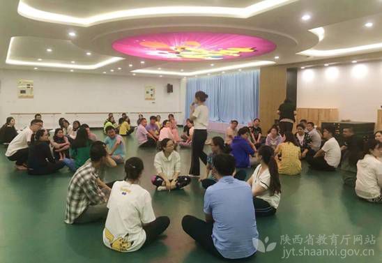 陜西國際商貿學院探索心理育人途徑提升學生健康素養