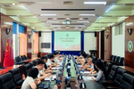 黑龍江中醫(yī)藥大學(xué)與雞西市洽談校政企合作