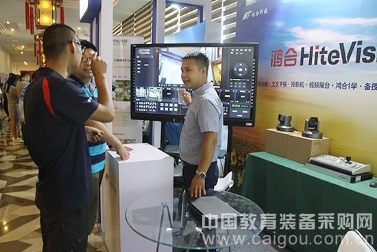 鸿合多款录播方案为教育市场量体裁衣